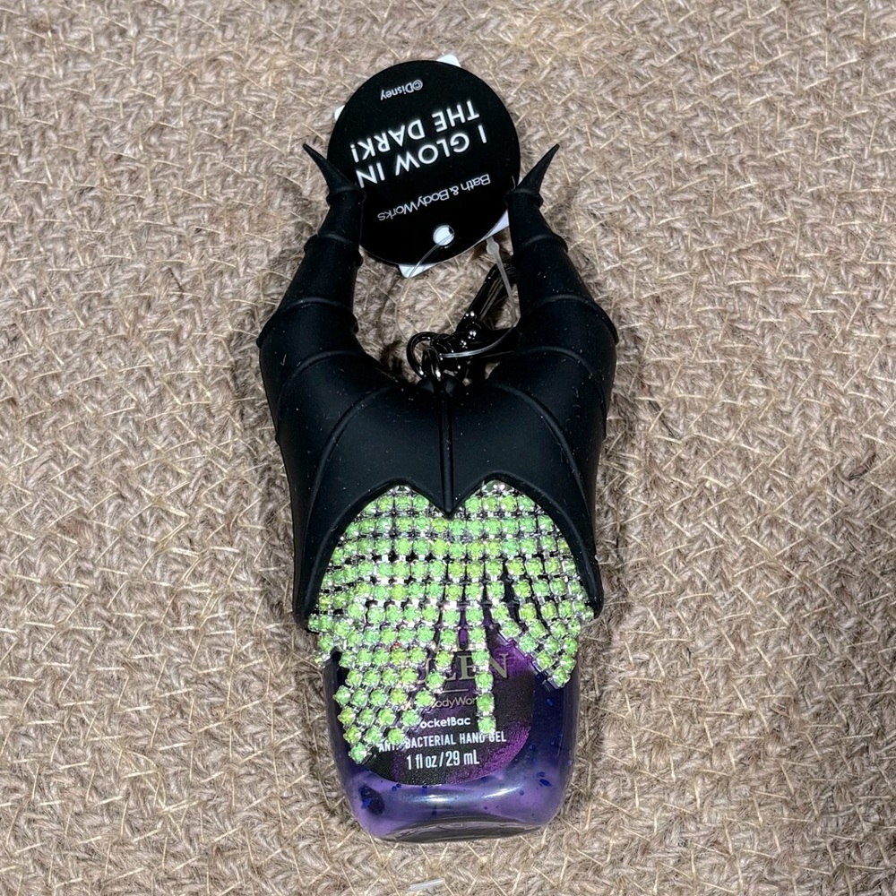 Disney Villains B&B Collection - Malificent Glow in the Dark Antu Bac & Holder